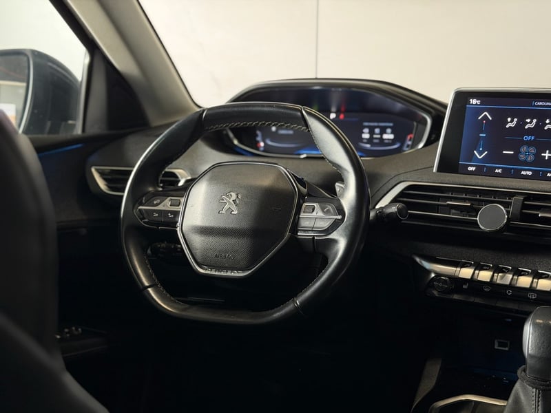 Peugeot 3008 BLUE HDI 130 1.5 AUT 2021 - Imagen 8 de 14
