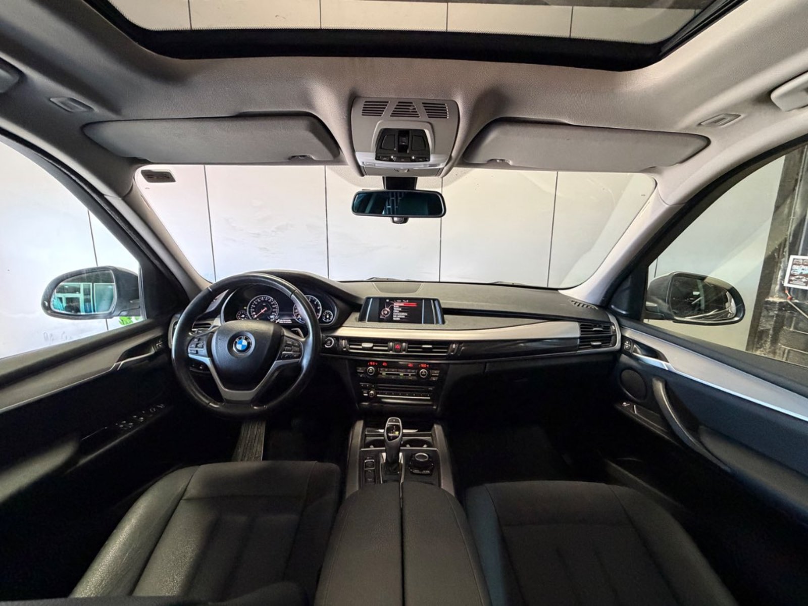 BMW X5 3.0 AUT 2017 - Imagen 15 de 17
