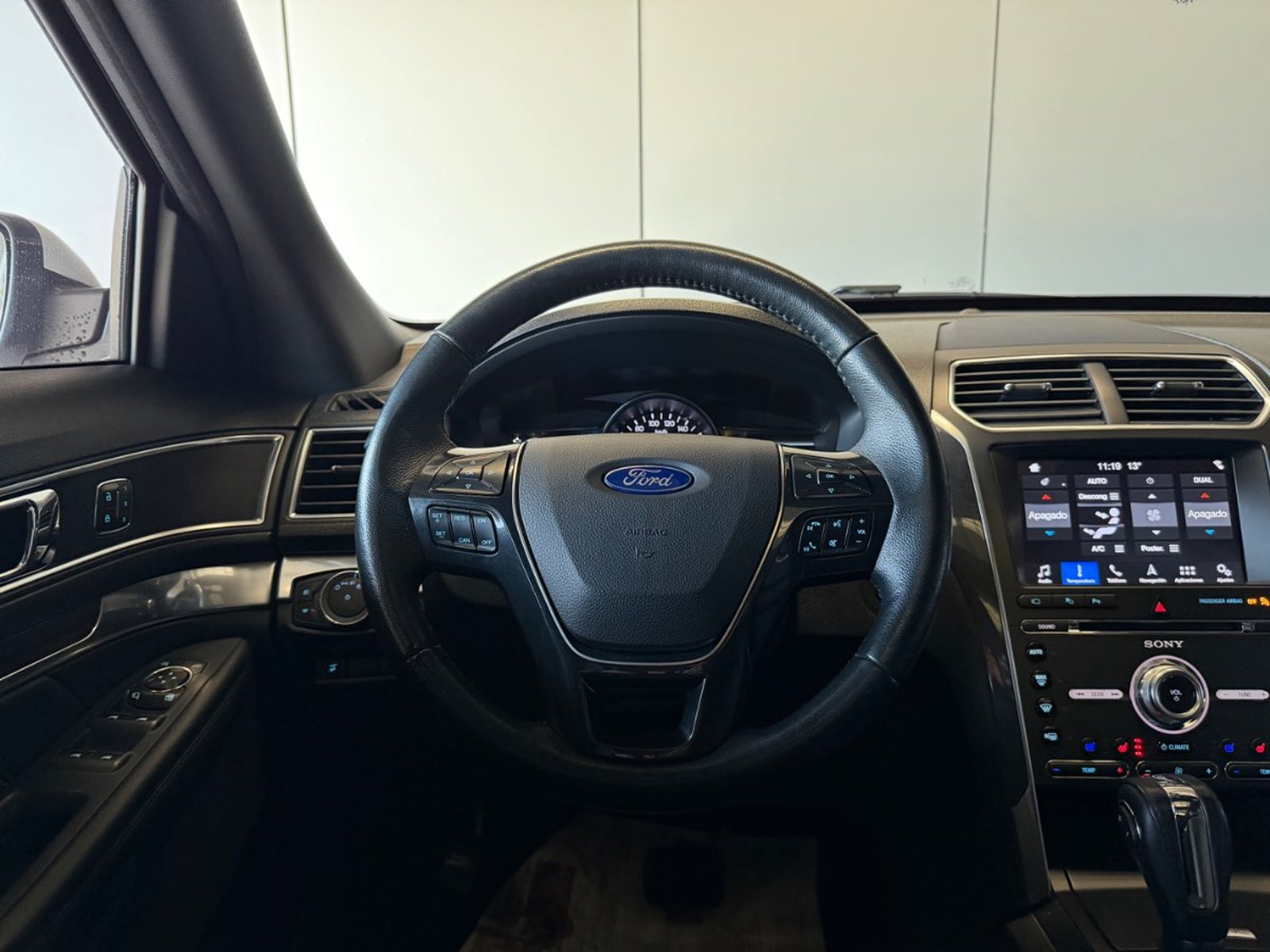 FORD EXPLORER Limited EcoBoost 2.3 2018 - Imagen 17 de 20