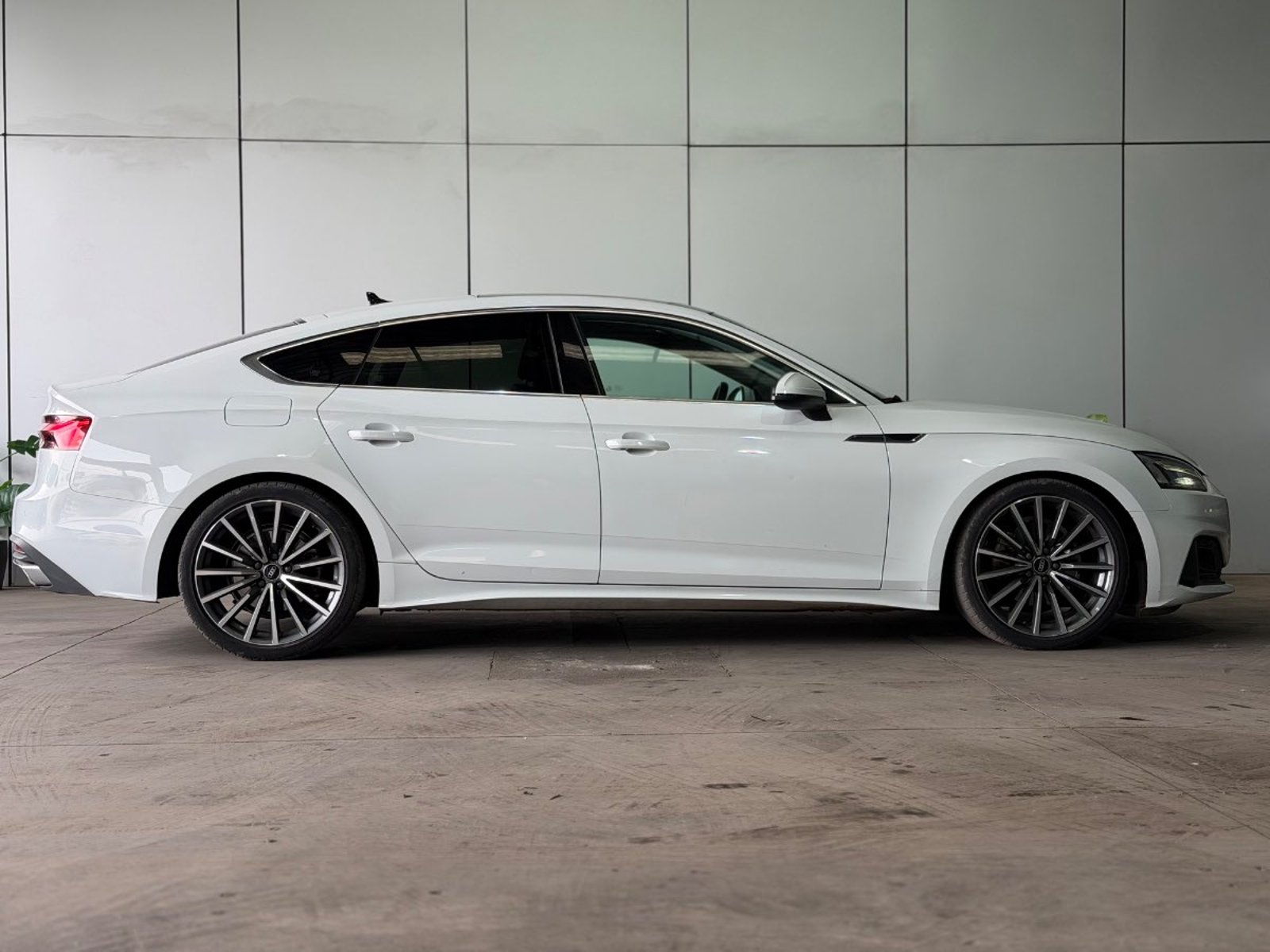 Audi A5 40 TFSI 2023 - Foto 4 de 18