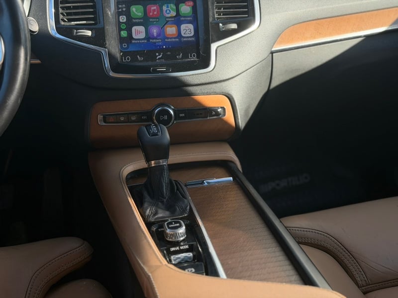 Volvo XC90 D5 Mometum 2017 - Imagen 16 de 20