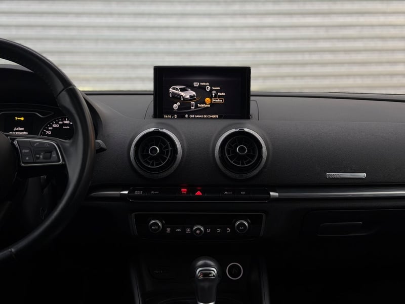 Audi A3 35 TFSI 2019 - Imagen 14 de 18
