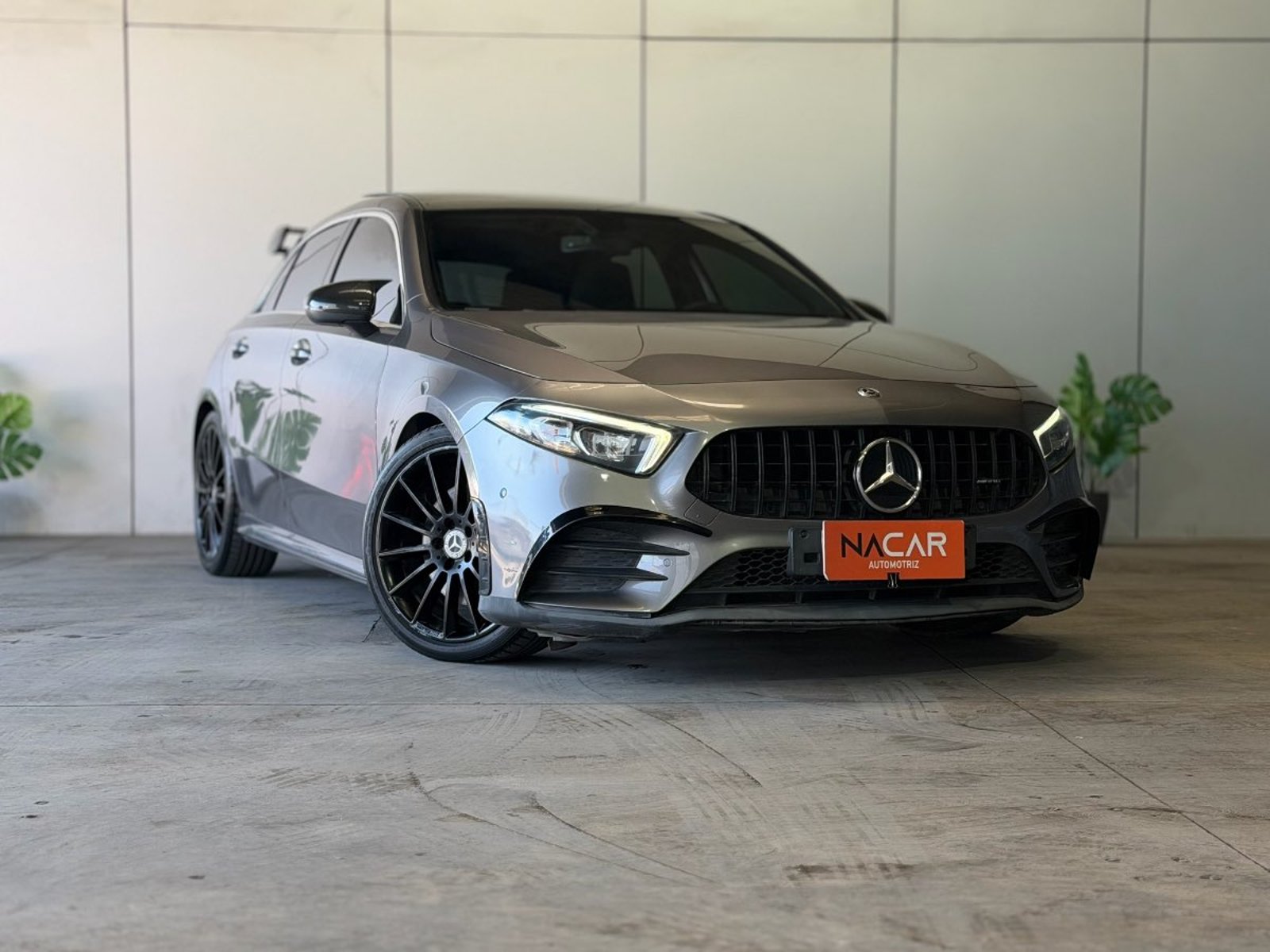 Mercedes-Benz A250 2.0 AMG LINE 2022 - Foto 3 de 15