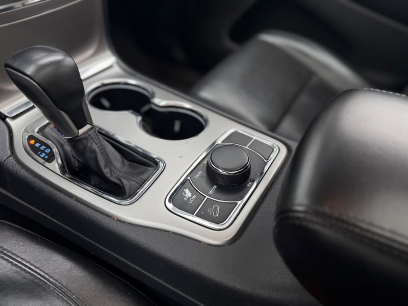 Jeep Grand Cherokee 3.6 LIMITED LX 4X4 AT 5P 2018 - Imagen 10 de 14