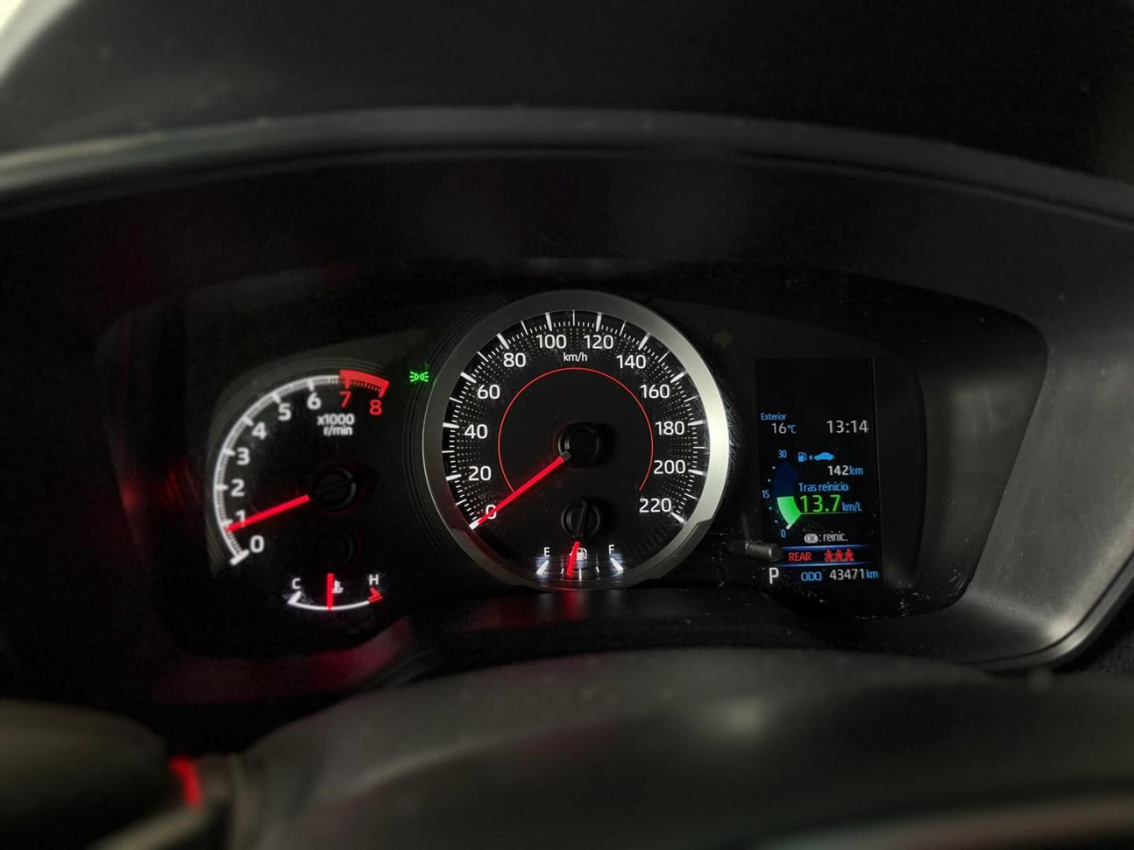 Toyota COROLLA CROSS 2023 - Imagen 7 de 13