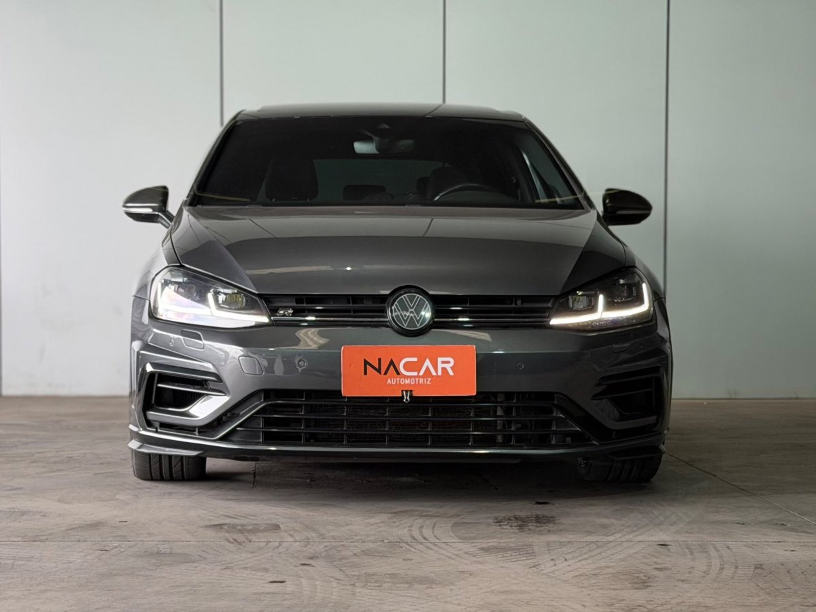 Volkswagen GOLF R 2018 - Foto 2 de 18