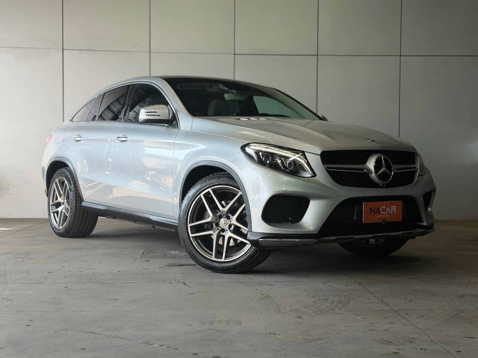 Mercedes-Benz GLE350D 4MATIC COUPÉ 2017 - Foto 3 de 17