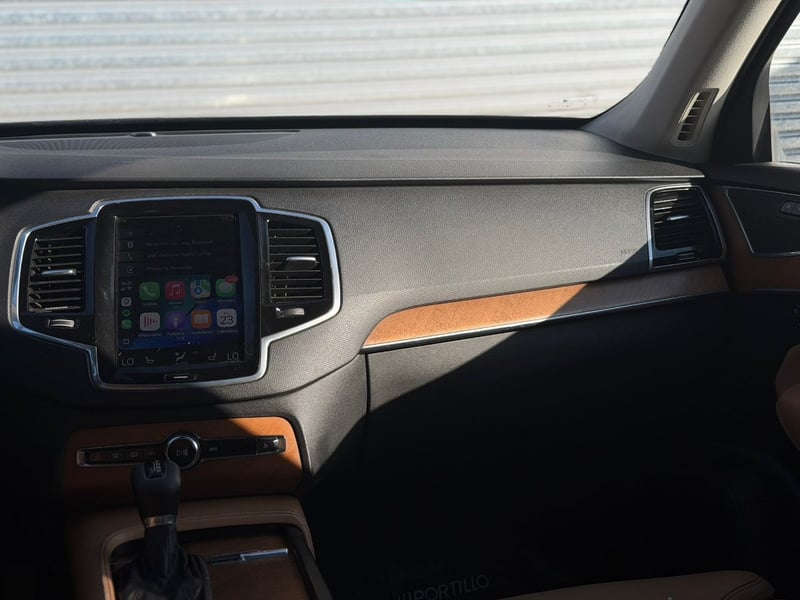 Volvo XC90 D5 Mometum 2017 - Imagen 17 de 20