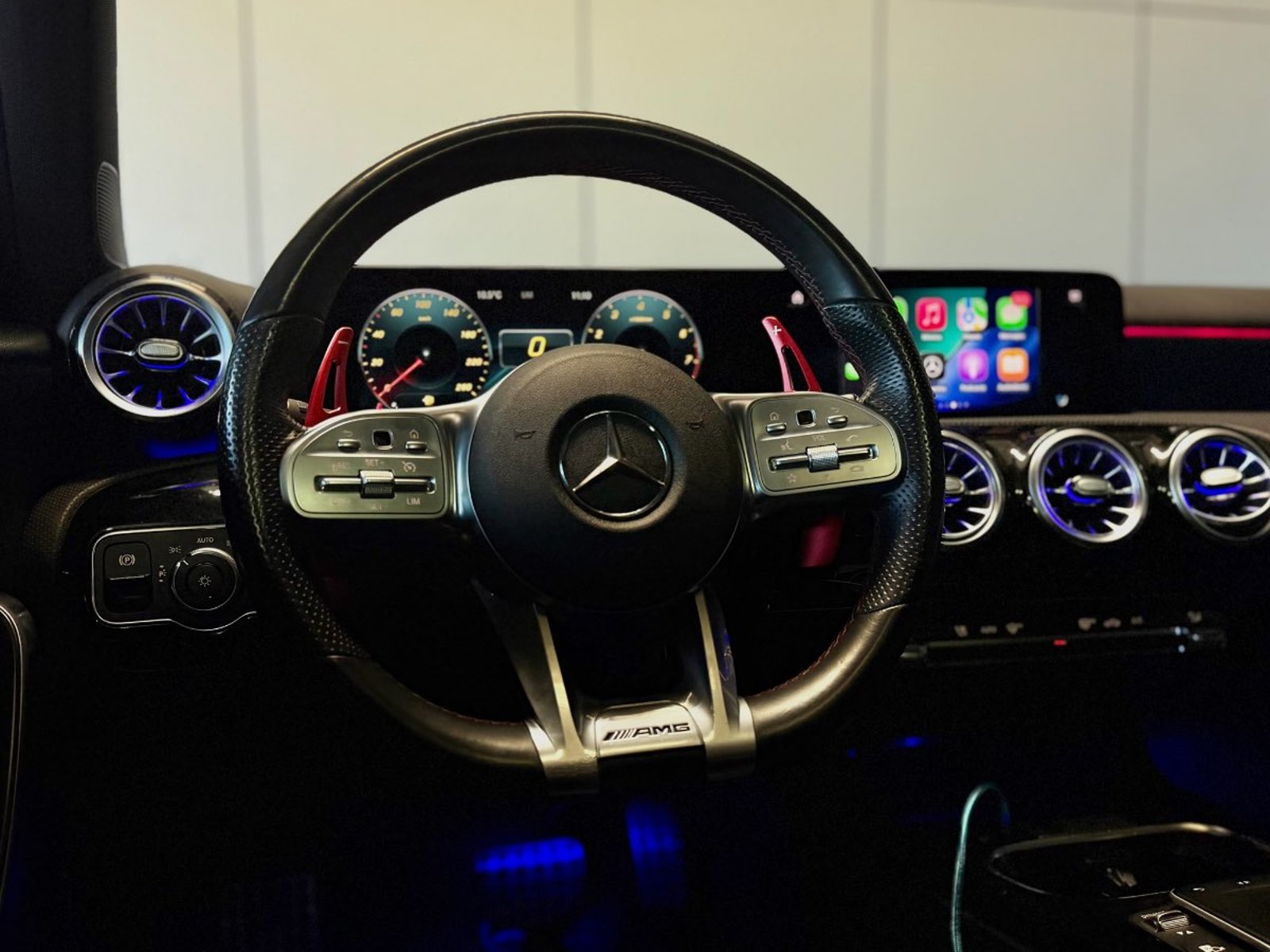 Mercedes-Benz A250 2.0 AMG LINE 2022 - Imagen 11 de 15