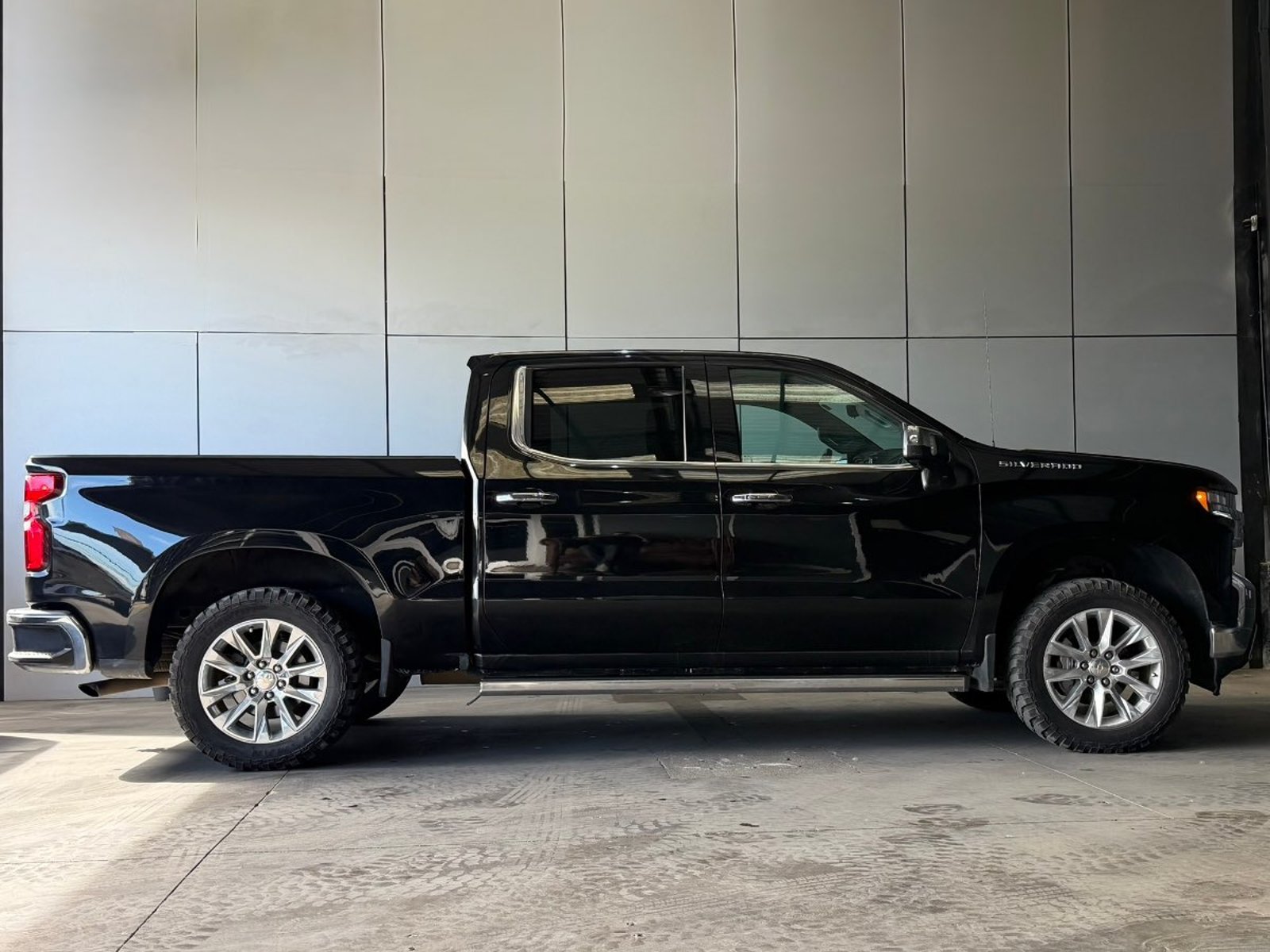 Chevrolet SILVERADO 1500 LTZ 5.3 V8 2022 - Foto 4 de 12