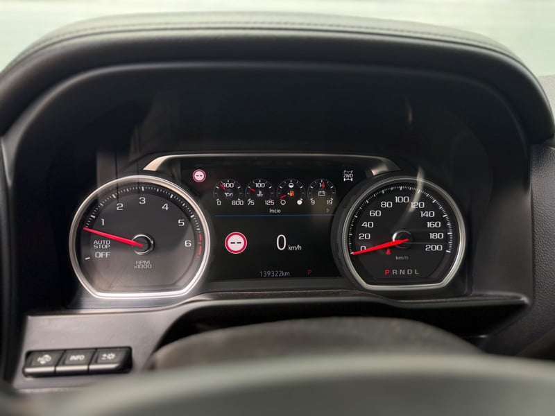 Chevrolet SILVERADO 2020 - Imagen 10 de 19