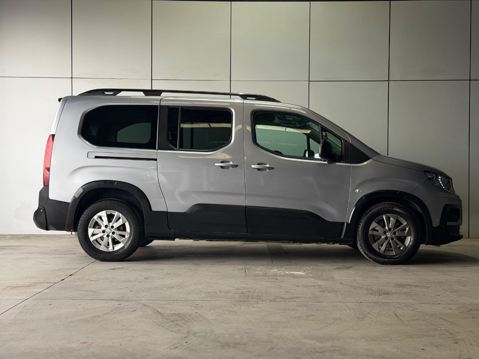 Peugeot RIFTER 2023 - Foto 4 de 16