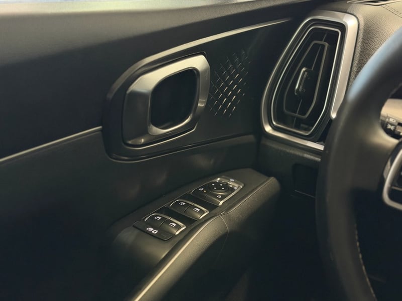Kia SORENTO 2025 - Imagen 18 de 20