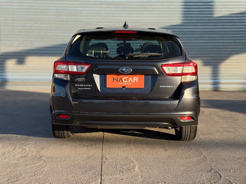 Subaru NEW IMPREZA New impresa CVT 2.0 2019 - Imagen 6 de 18