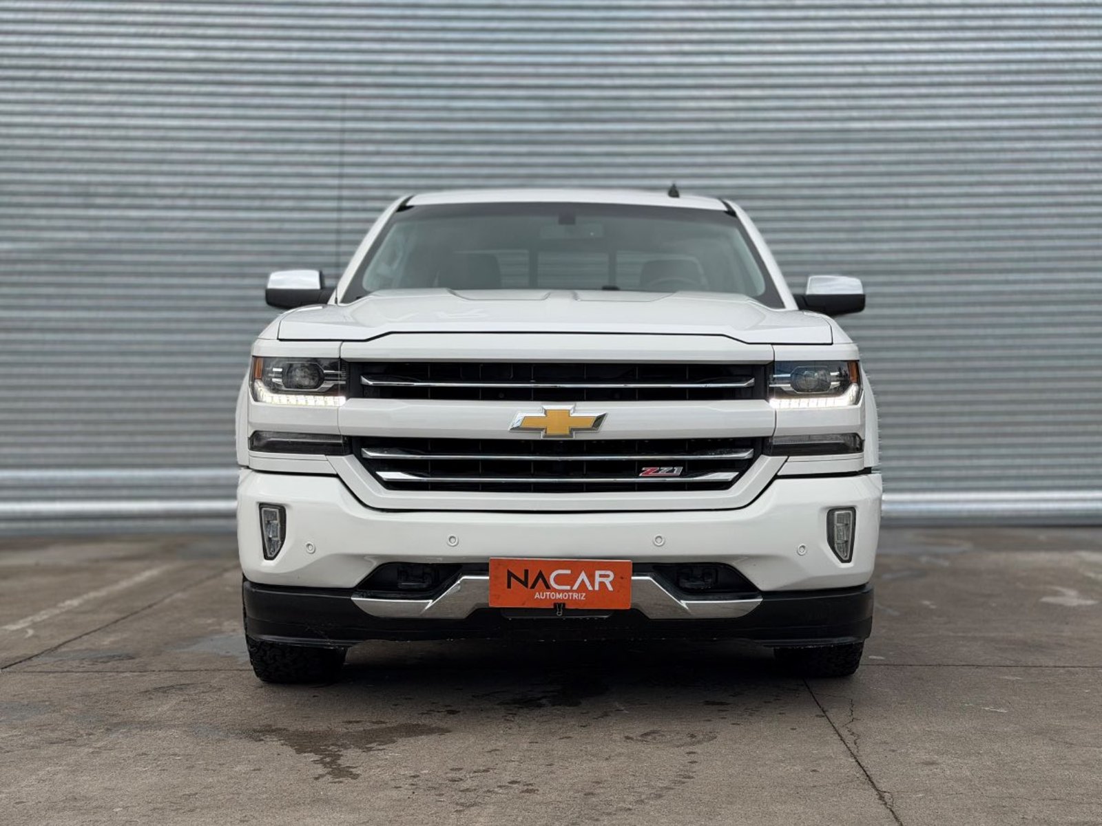 Chevrolet SILVERADO 2018 - Foto 2 de 18