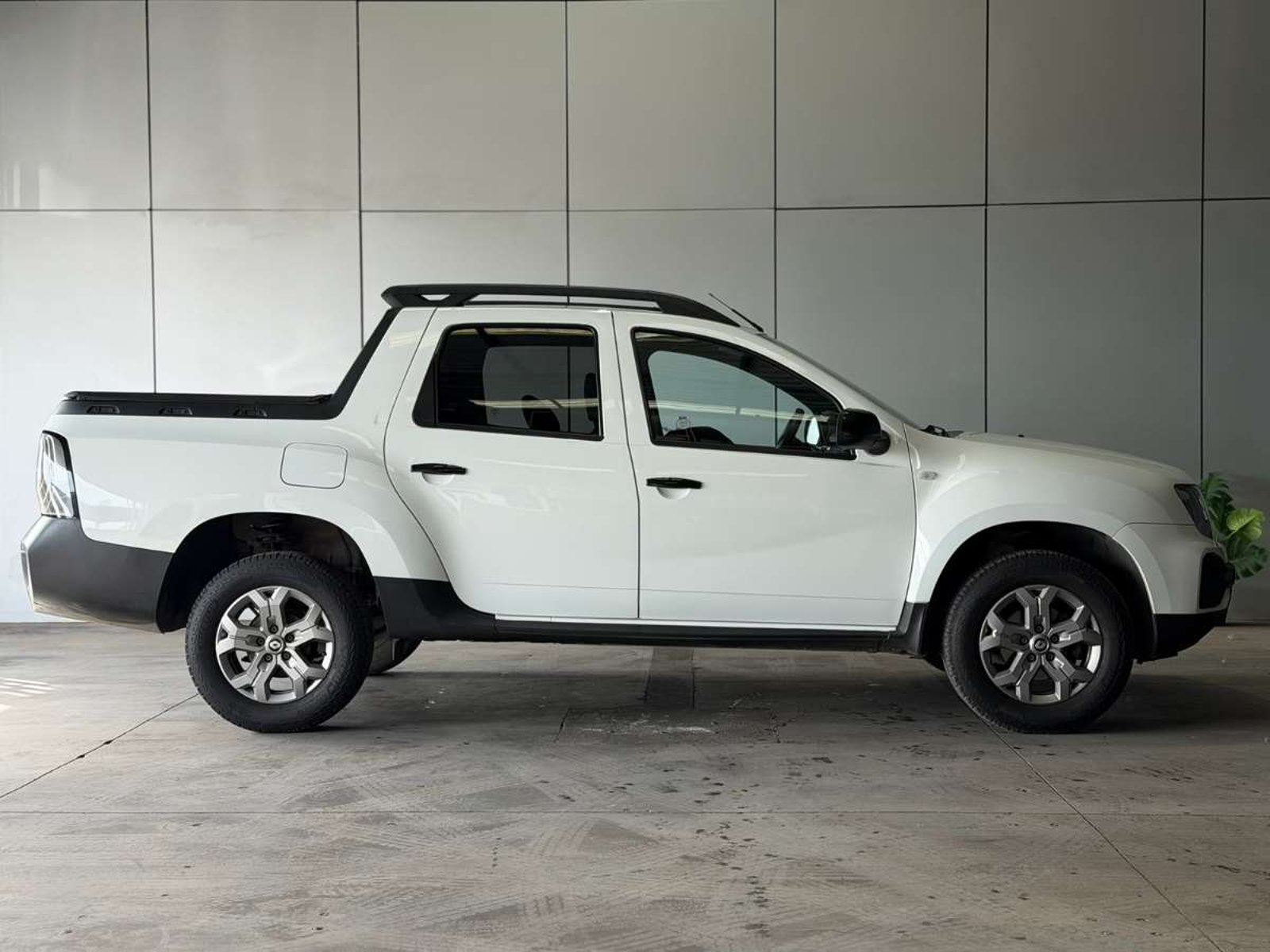 Renault OROCH Expression 1.6 4x2 2023 - Imagen 4 de 10
