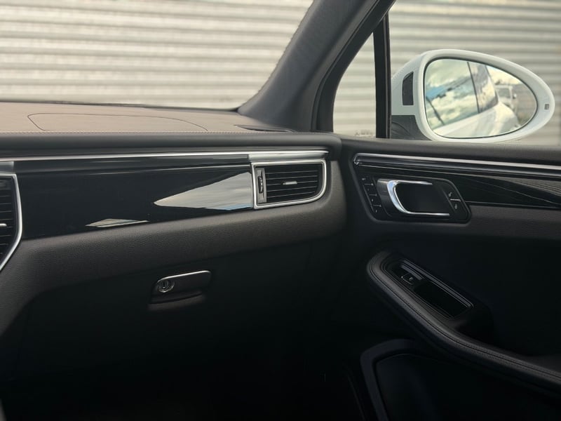 Porsche MACAN S 2018 - Imagen 16 de 18