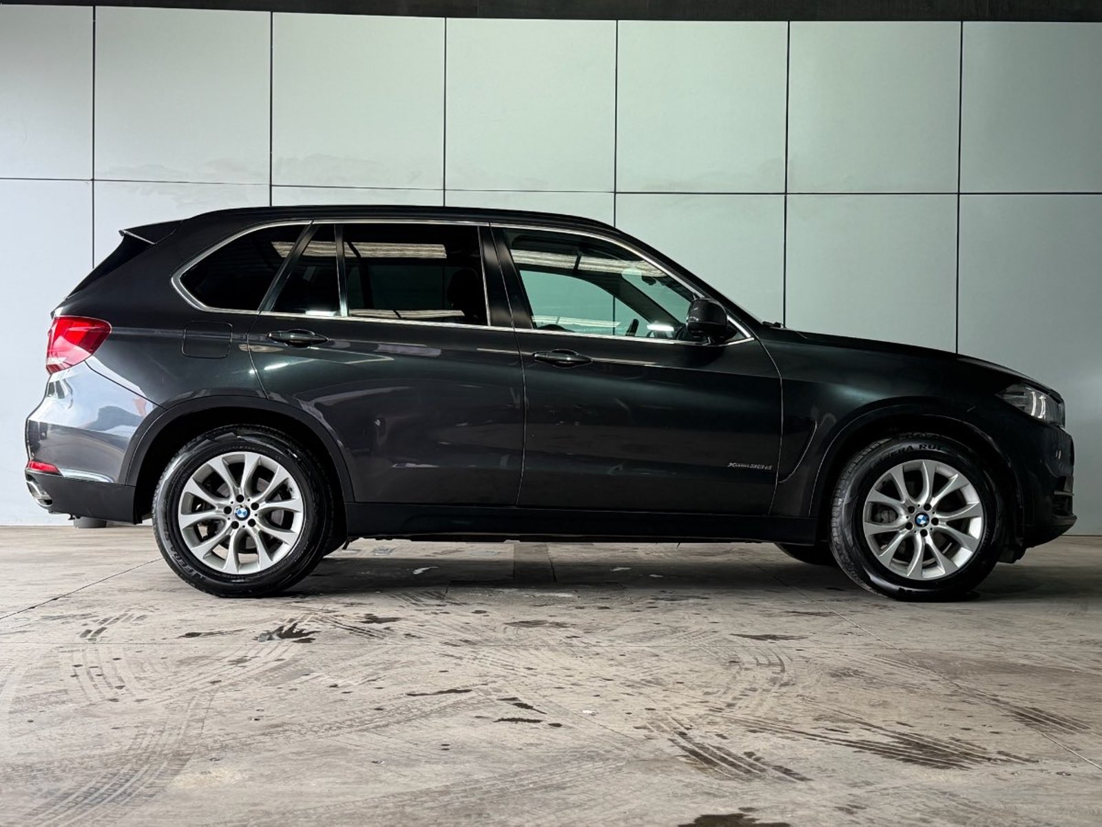 BMW X5 xDrive 30d 2018 - Foto 4 de 12