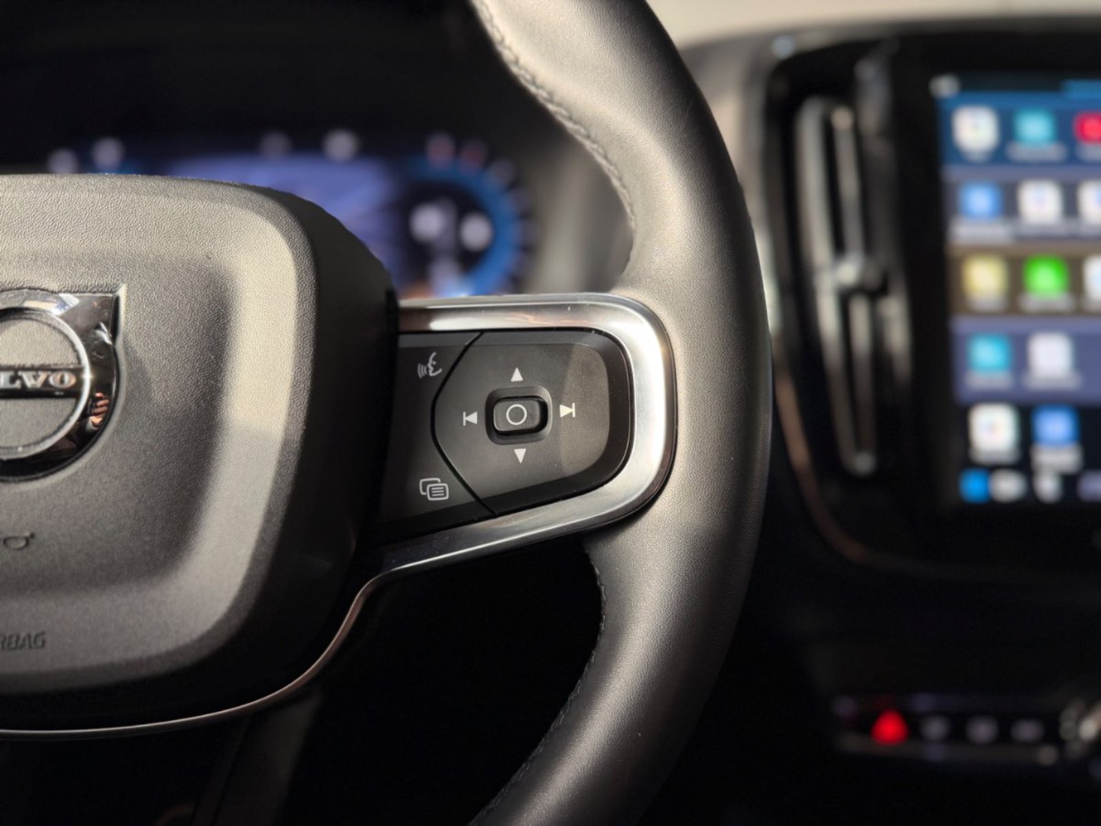 Volvo XC40 2023 - Imagen 9 de 18