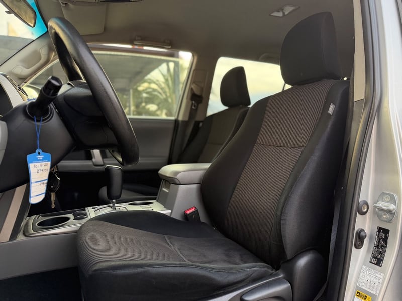 Toyota 4 RUNNER 2013 - Imagen 8 de 14