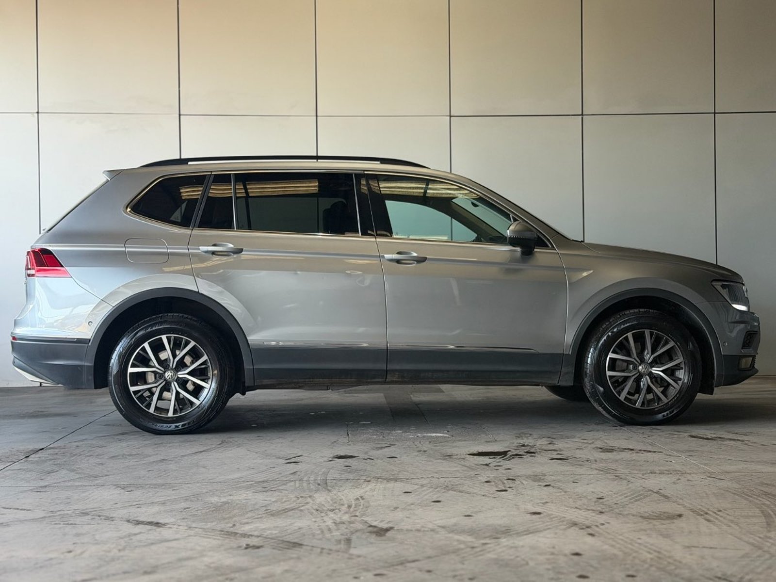 Volkswagen TIGUAN 2021 - Foto 4 de 12