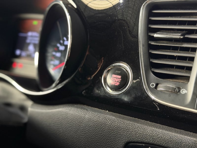 Kia Grand Carnival GLS 3.3 V6 2020 - Imagen 13 de 15