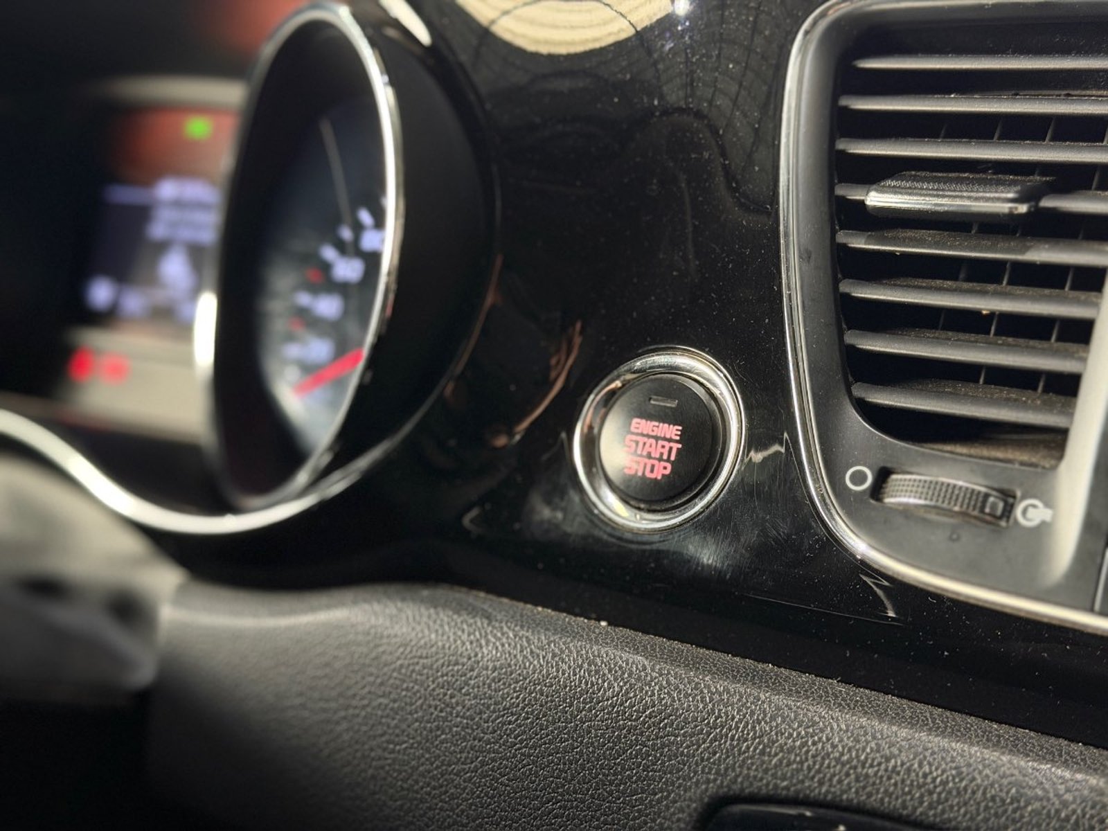 Kia Grand Carnival GLS 3.3 V6 2020 - Imagen 13 de 15