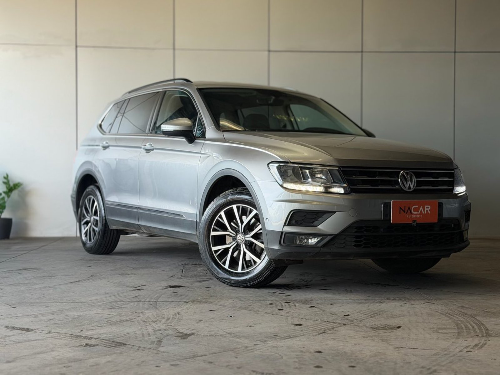 Volkswagen TIGUAN 2021 - Foto 3 de 12