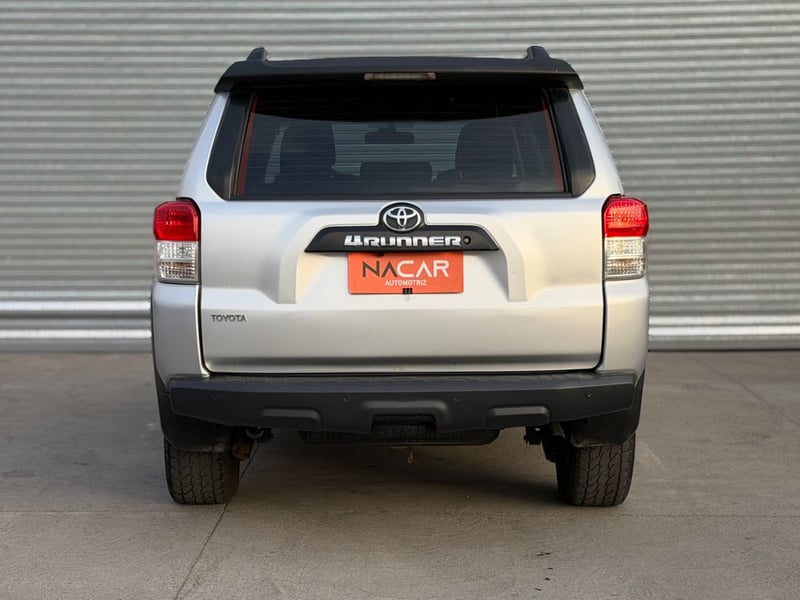 Toyota 4 RUNNER 2013 - Imagen 9 de 14