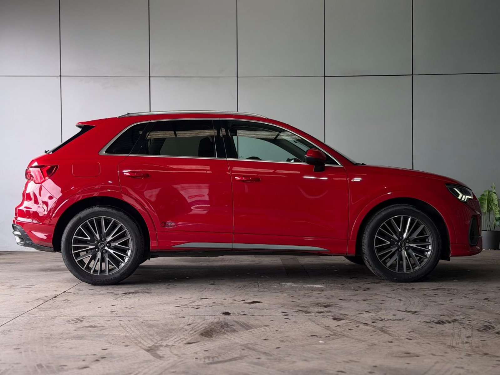 Audi Q3 35 TFSI 1.4 AUT 2022 - Imagen 6 de 17