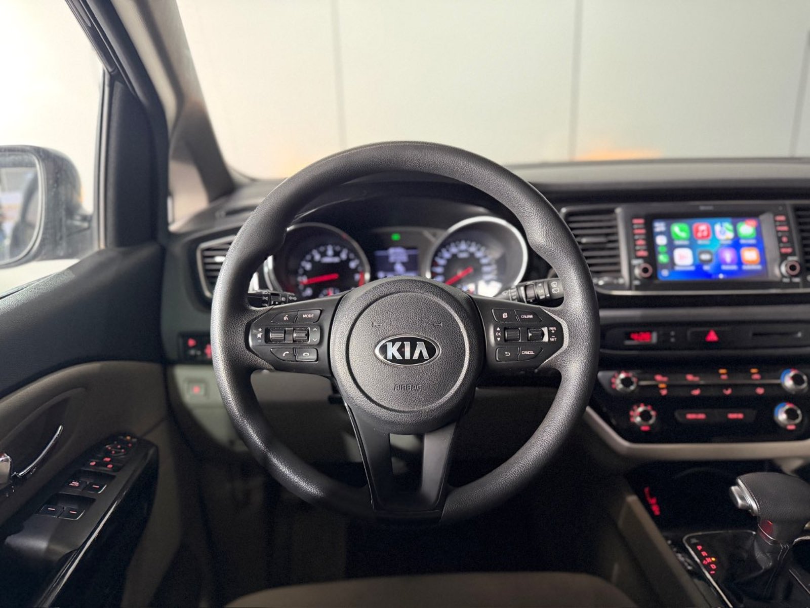Kia Grand Carnival GLS 3.3 V6 2020 - Imagen 10 de 15