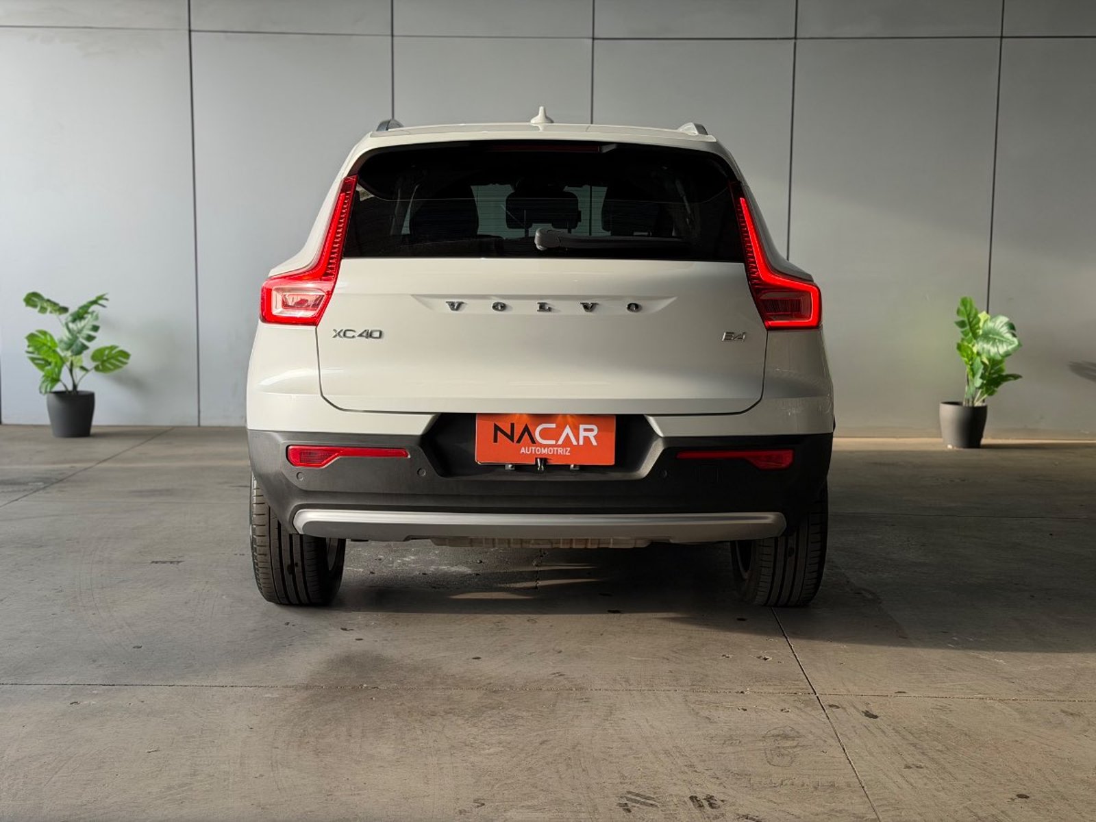 Volvo XC40 2023 - Foto 5 de 18