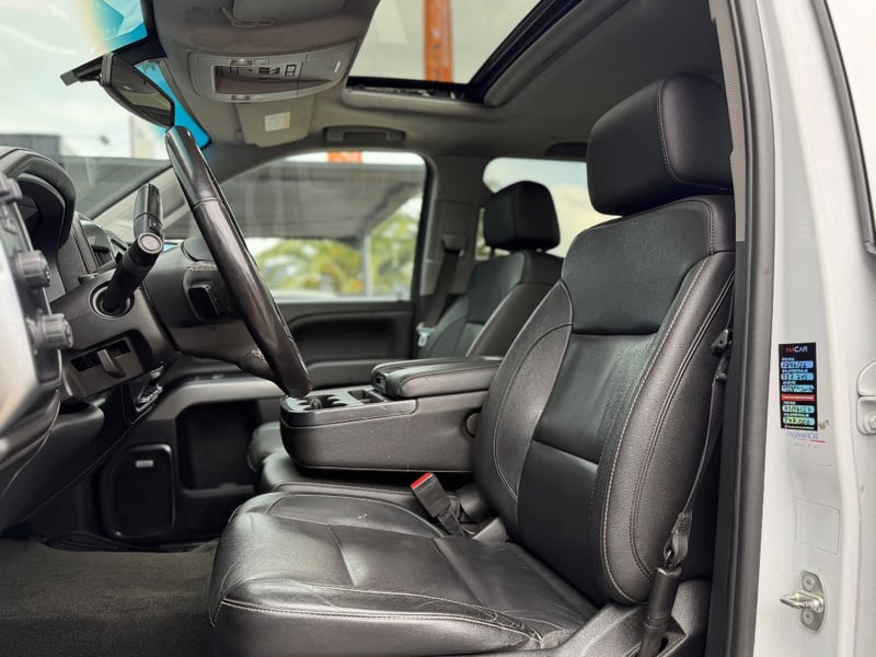 Chevrolet SILVERADO 2018 - Imagen 8 de 18