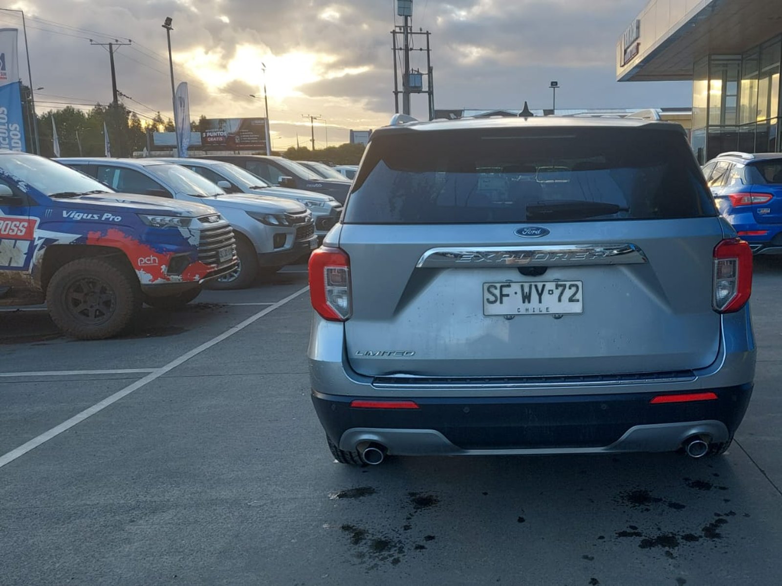 Ford EXPLORER 4X2 2. 2023 - Foto 5 de 10