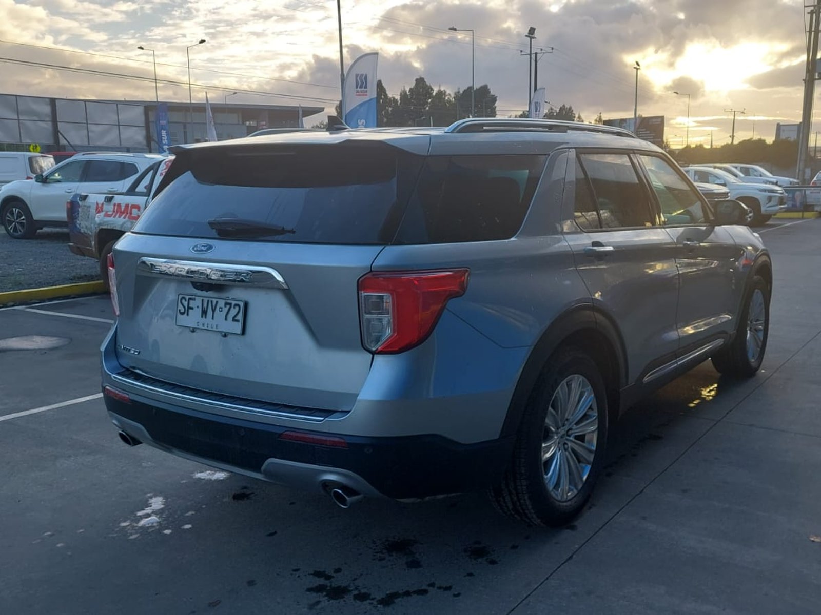 Ford EXPLORER 4X2 2. 2023 - Foto 4 de 10