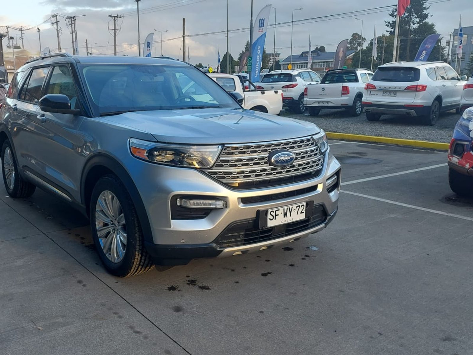 Ford EXPLORER 4X2 2. 2023 - Foto 3 de 10