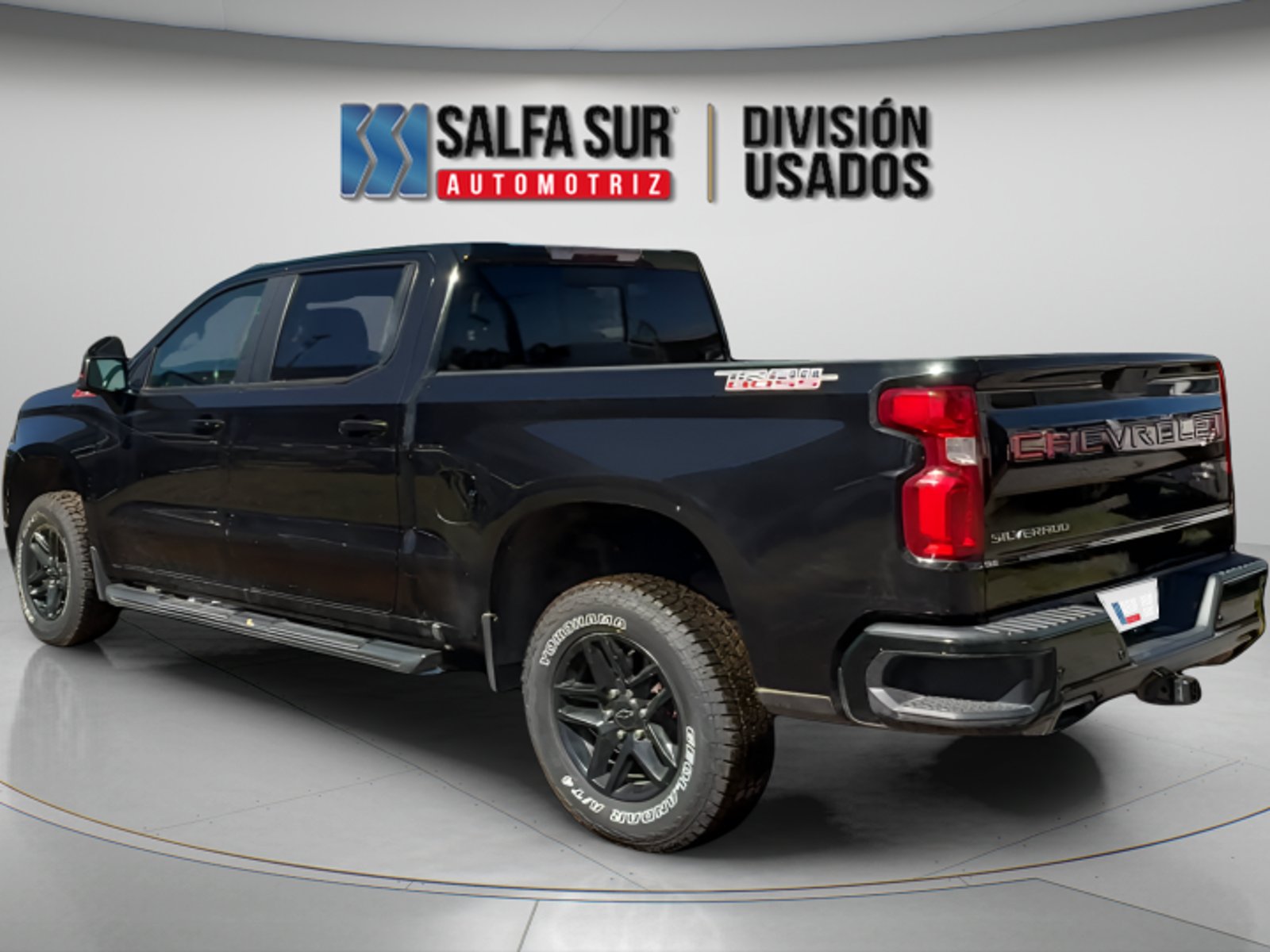 Chevrolet SILVERADO DCAB 2022 - Foto 2 de 10