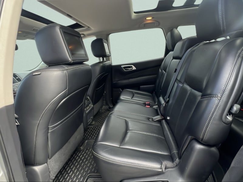 Nissan PATHFINDER 3.5 2017 - Imagen 8 de 9