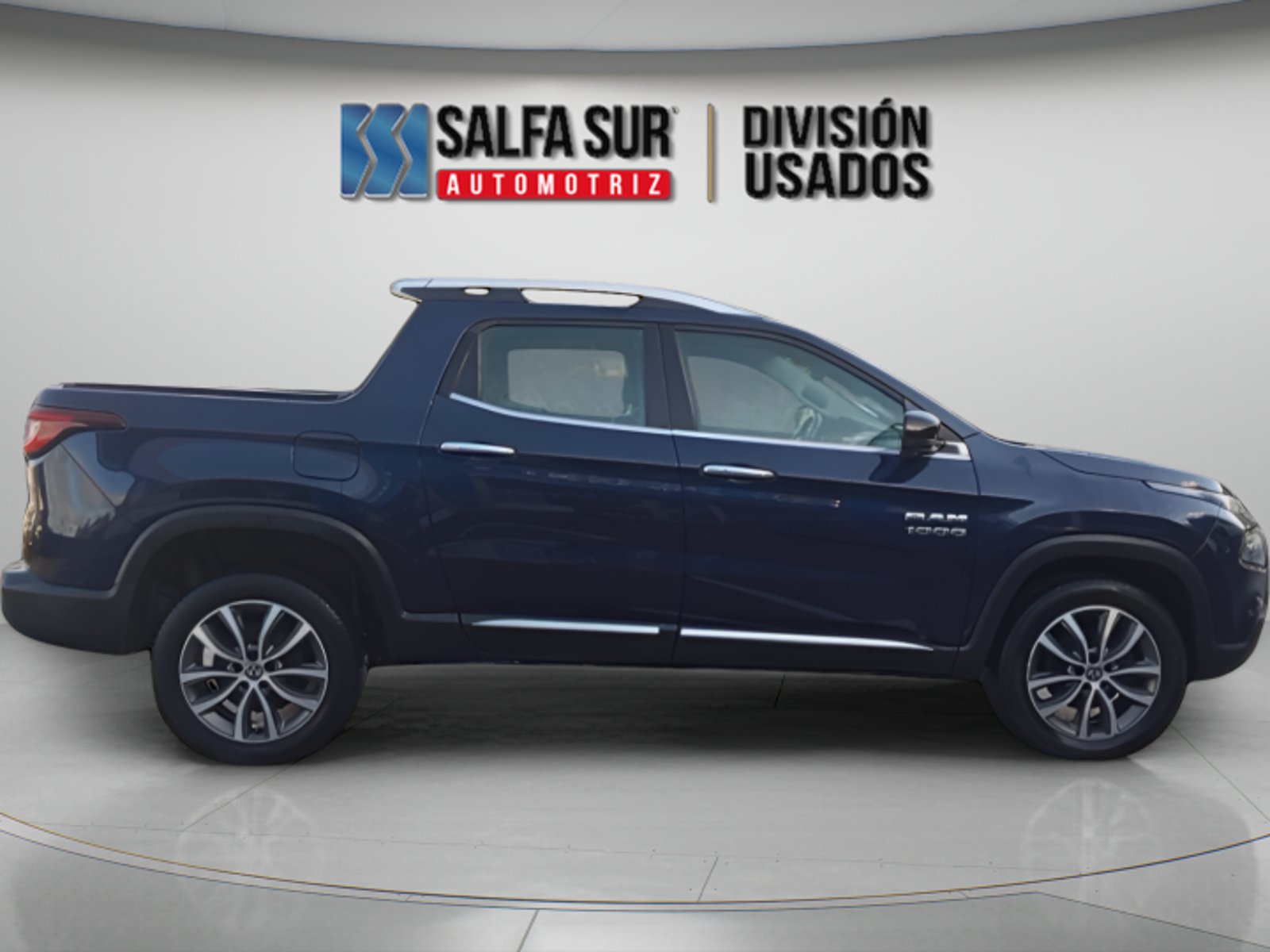 RAM 1000 LARAMIE 4X 2021 - Foto 5 de 10