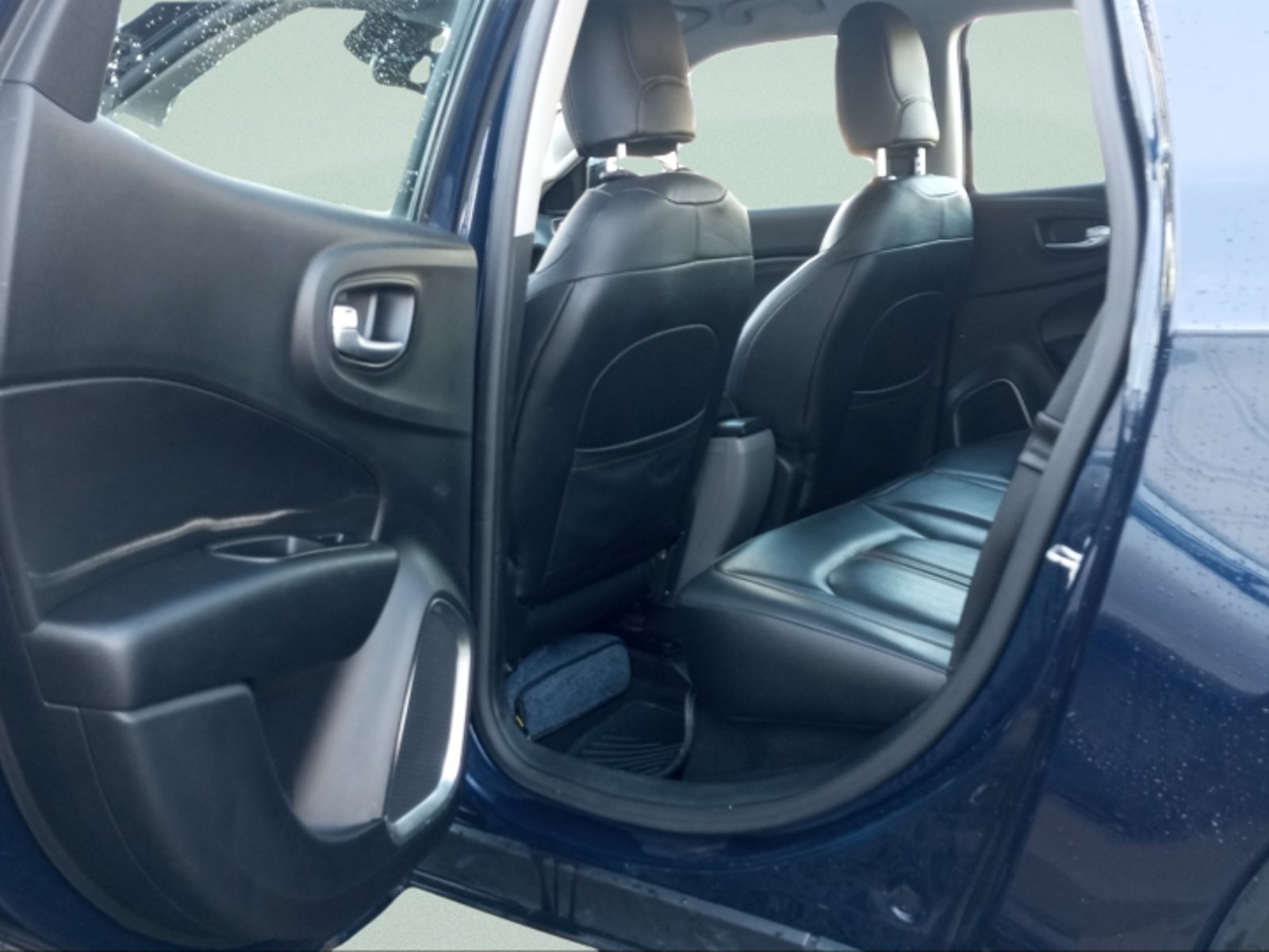 RAM 1000 LARAMIE 4X 2021 - Imagen 7 de 10