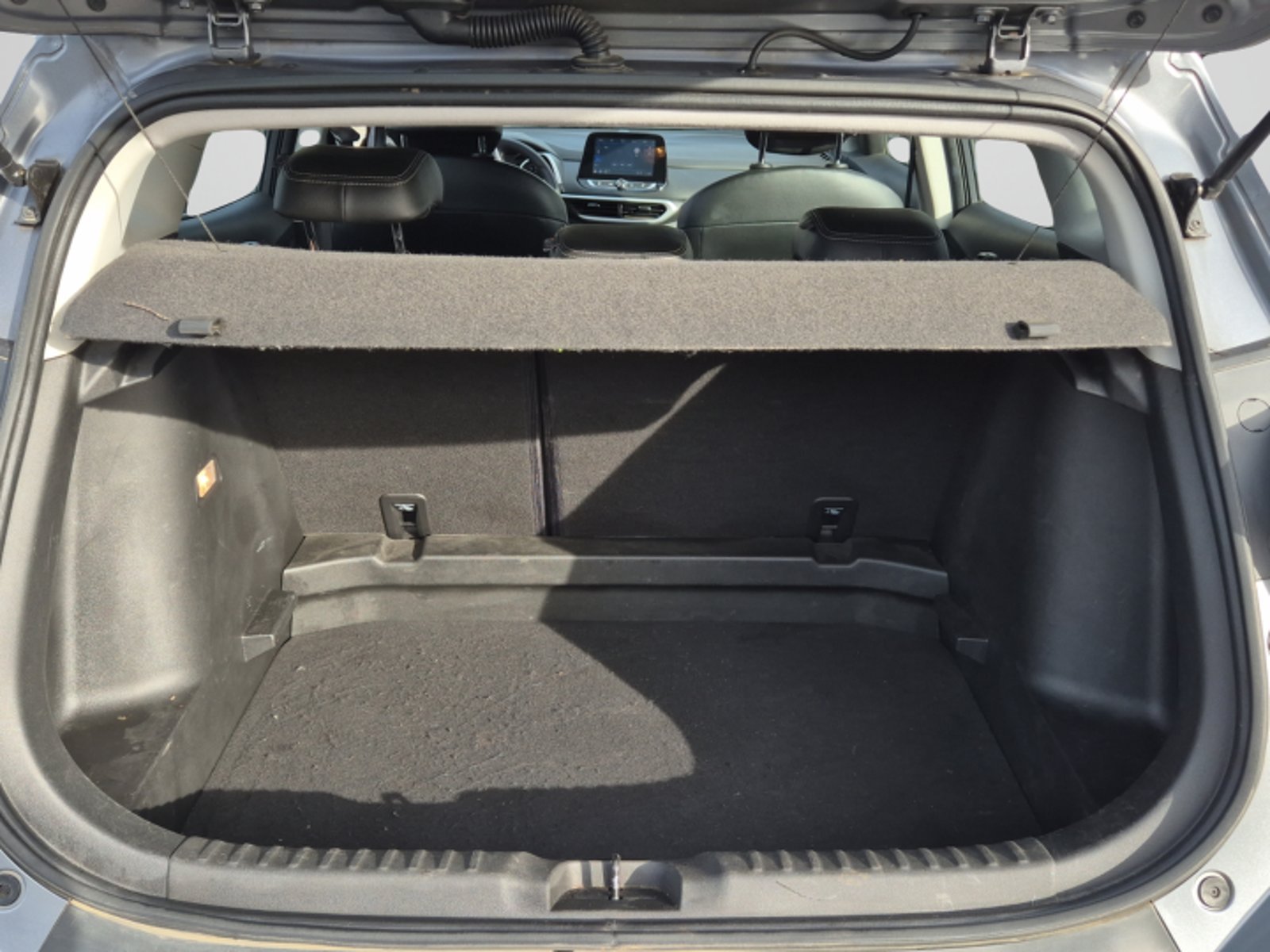 Chevrolet TRACKER 1.2T LT 2022 - Imagen 8 de 10