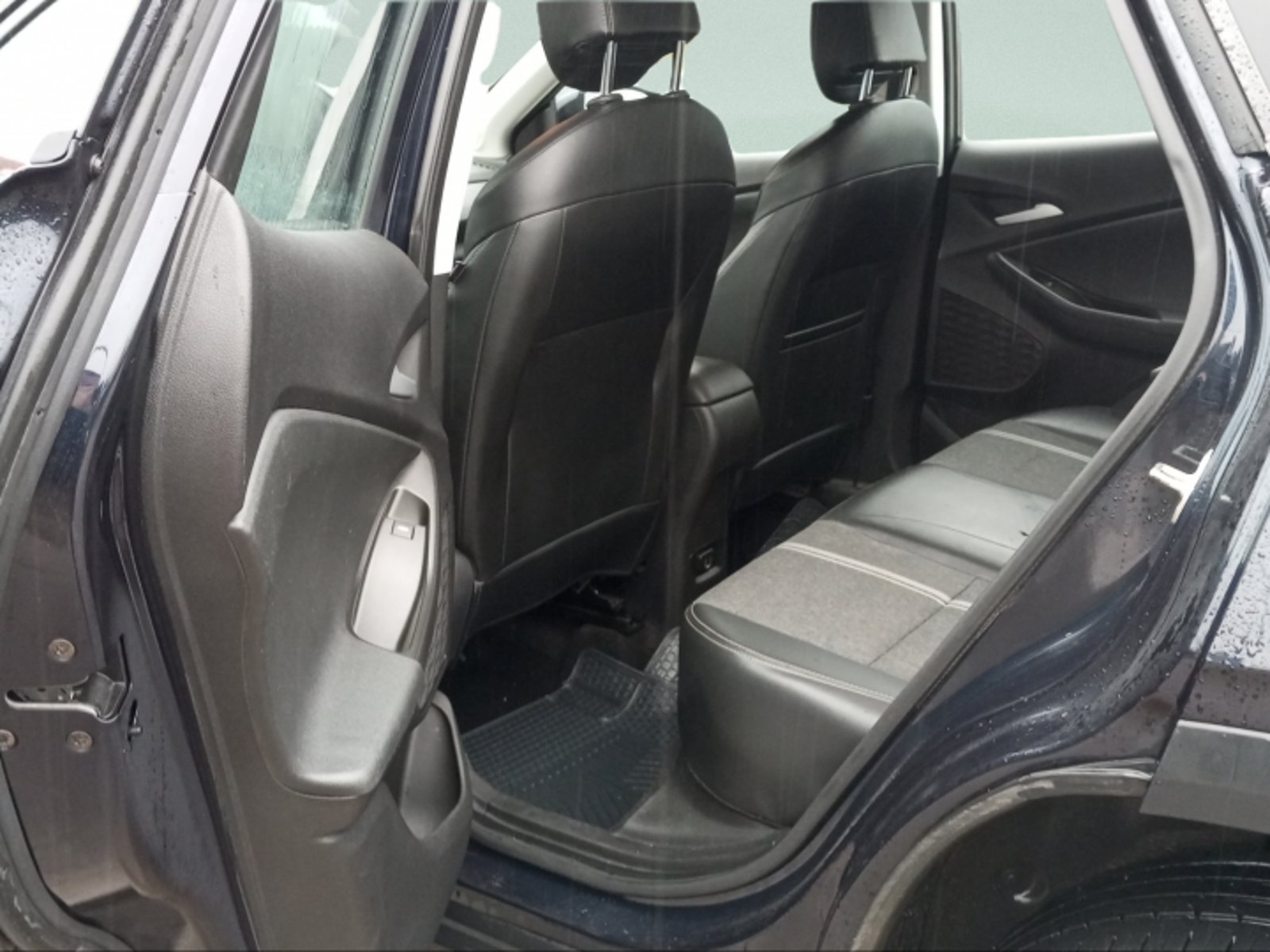 Chevrolet TRACKER 1.2T AU 2024 - Imagen 7 de 10