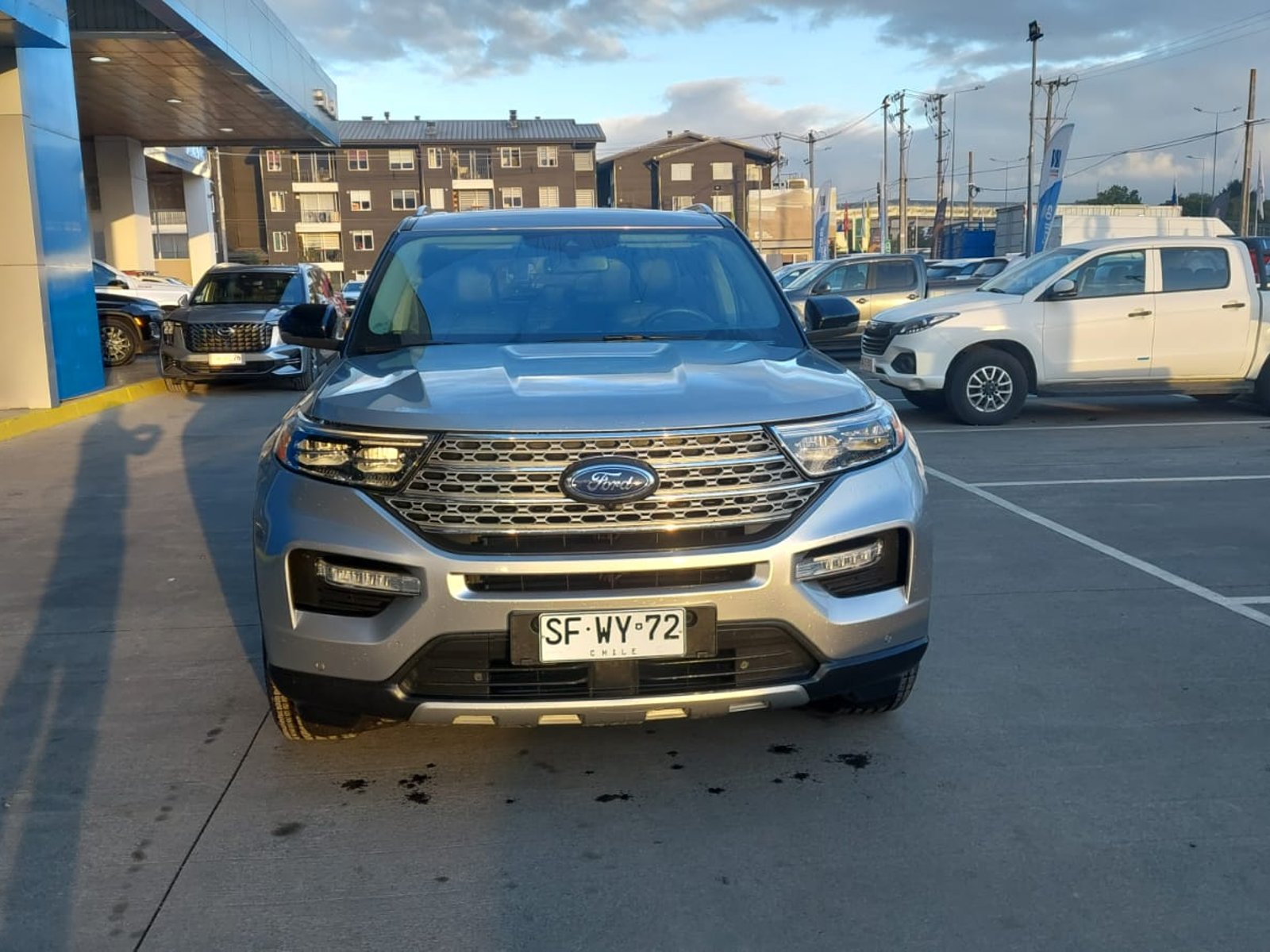 Ford EXPLORER 4X2 2. 2023 - Foto 2 de 10