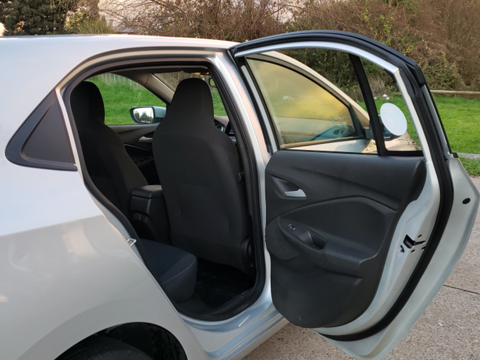 CHEVROLET ONIX II LTZ 1.0 2022 - Imagen 6 de 10