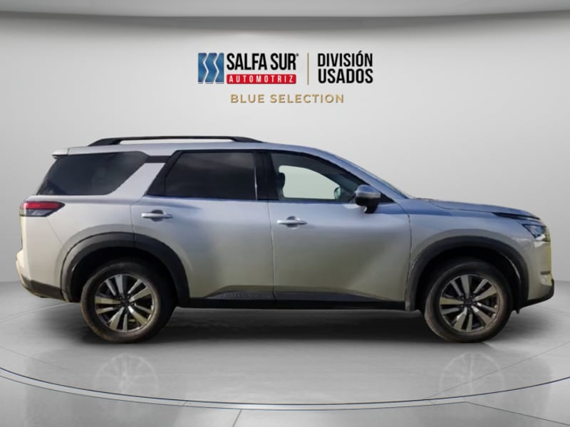 Nissan PATHFINDER SE 3 2023 - Imagen 5 de 10