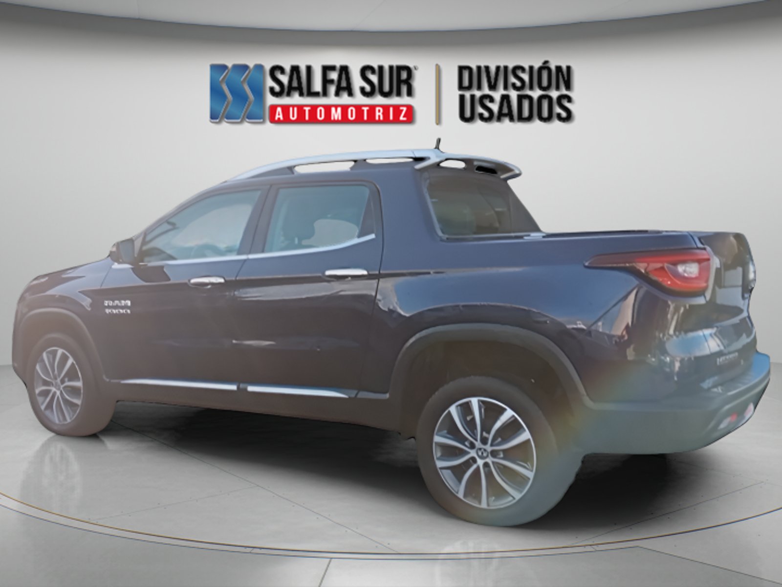 RAM 1000 LARAMIE 4X 2021 - Foto 2 de 10