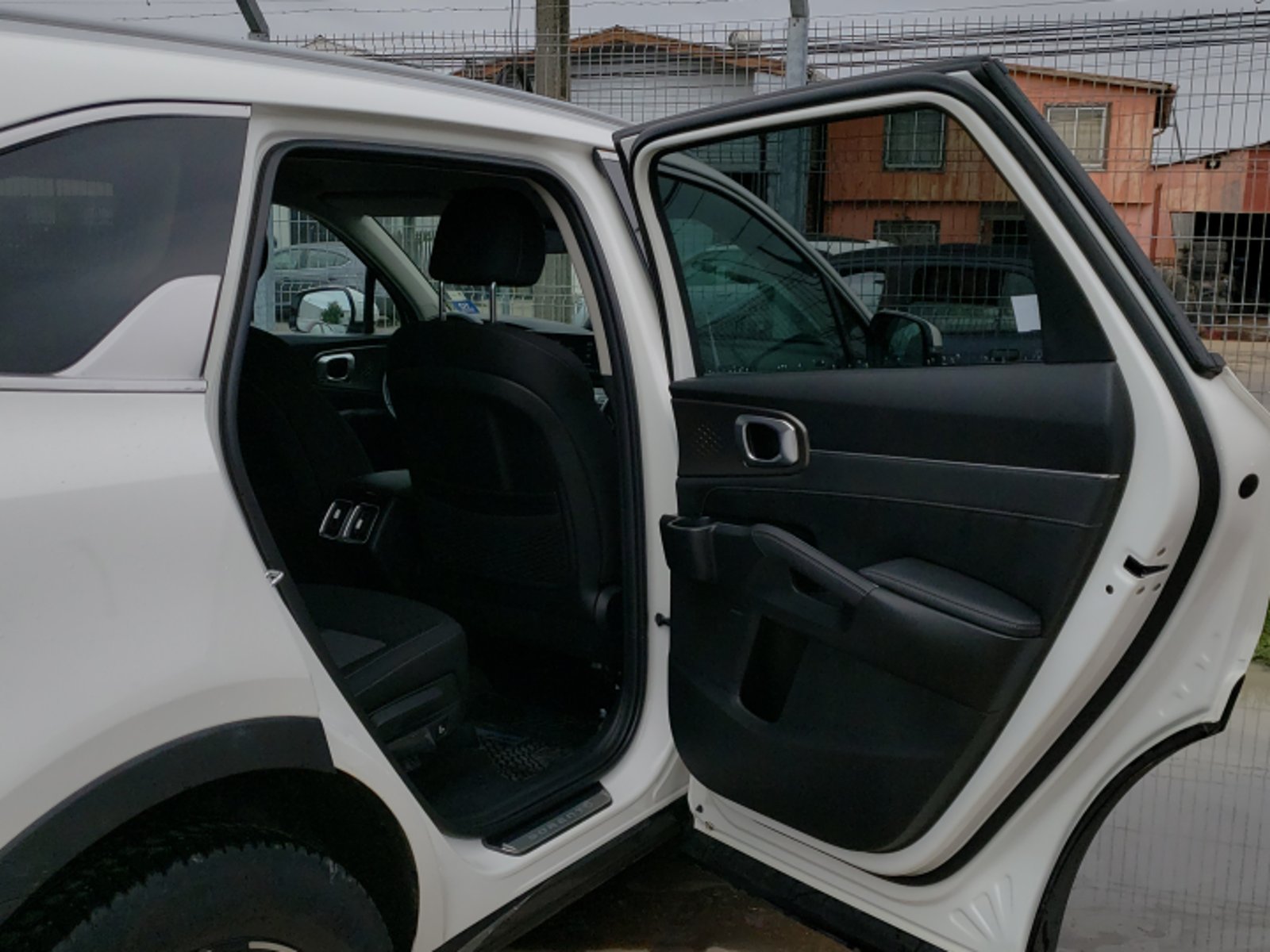 Kia SORENTO EX 2.5 2024 - Imagen 8 de 10