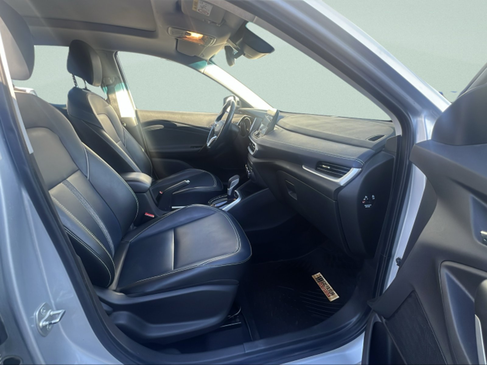 Chevrolet TRACKER 1.2T AU 2024 - Imagen 9 de 10