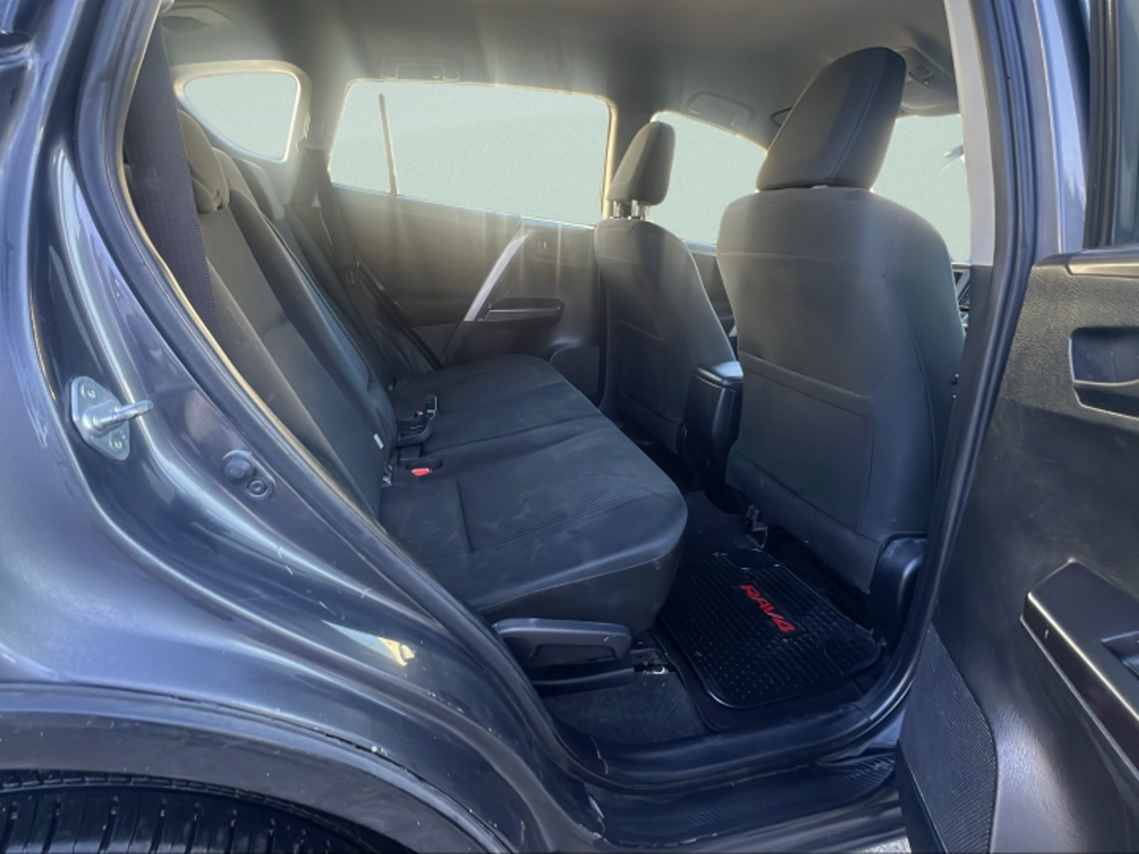 TOYOTA RAV 4 2.0 2018 - Imagen 9 de 10