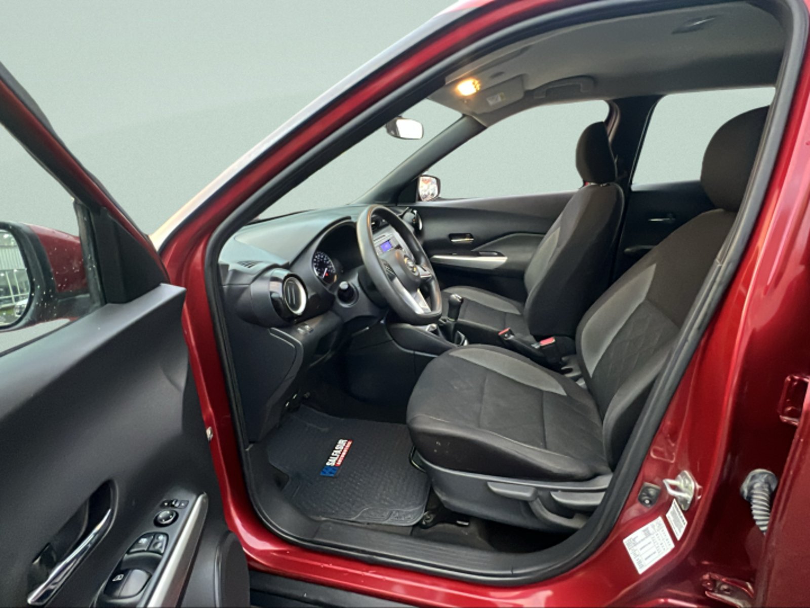 NISSAN KICKS 1.6 2021 - Imagen 7 de 9